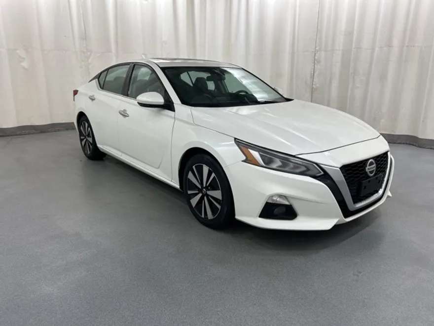 2021 Nissan Altima 2.5 SL photo 1