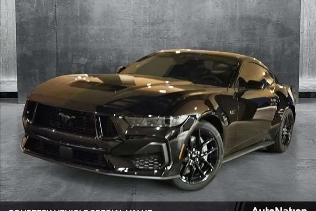 2025 Ford Mustang GT photo 1