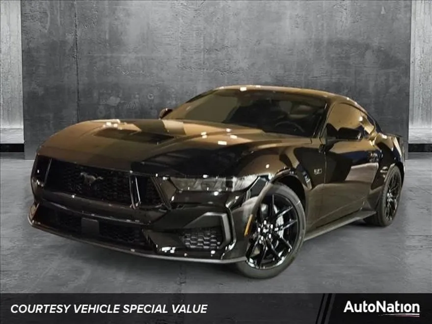 2025 Ford Mustang GT photo 1