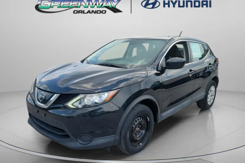 2018 Nissan Rogue Sport S photo 1