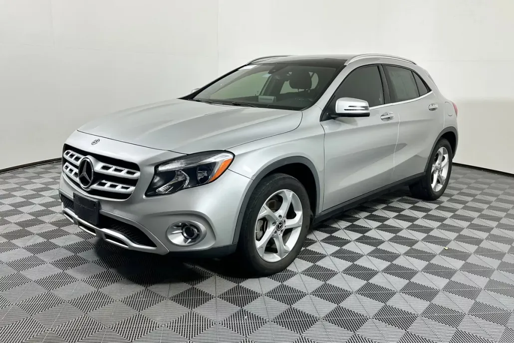 2018 Mercedes Benz GLA 250 photo 1