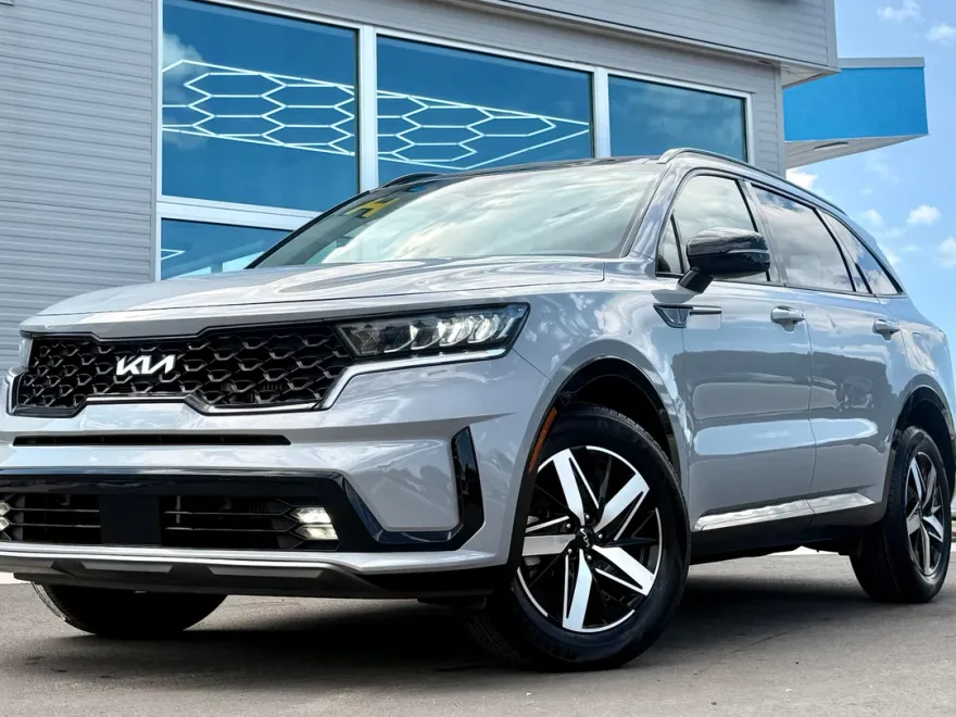 2023 Kia Sorento EX photo 1