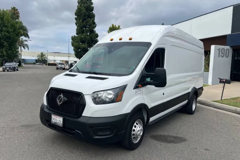 2022 Ford Transit photo 1
