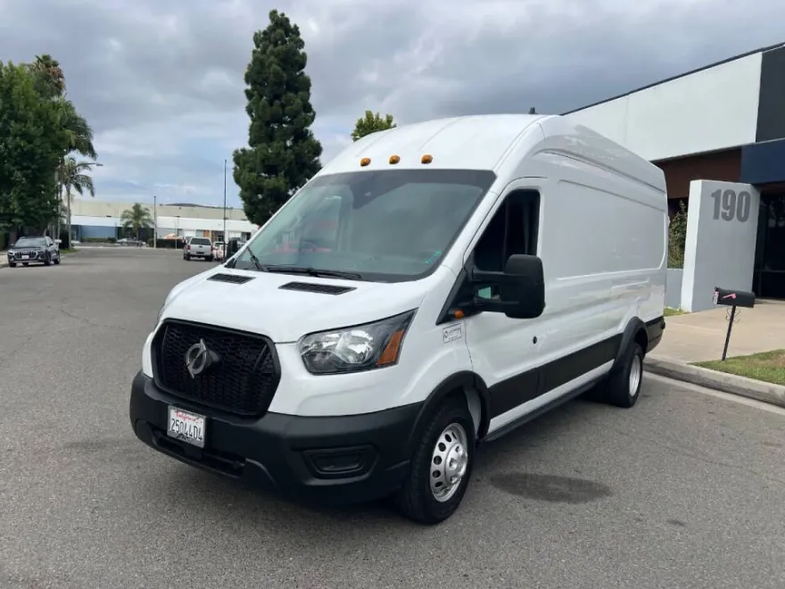 2022 Ford Transit photo 1