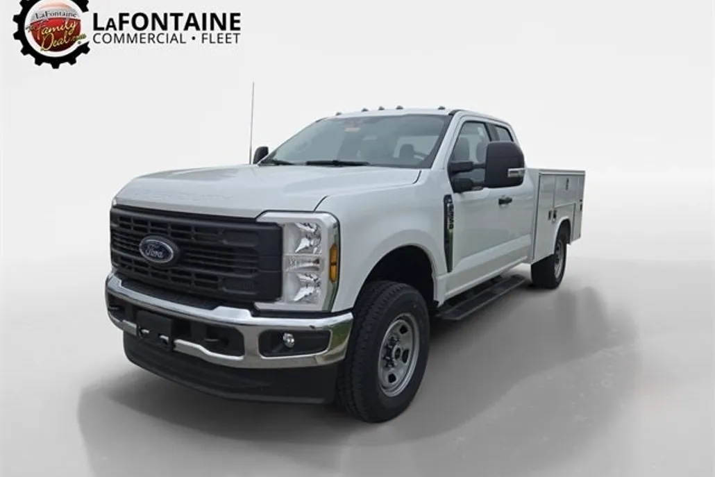 2025 Ford F-350 XL photo 1
