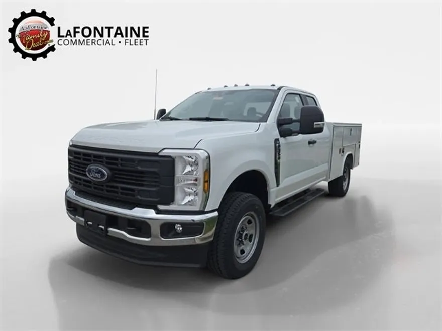 2025 Ford F-350 XL photo 1