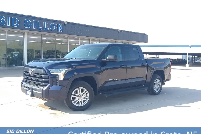 2023 Toyota Tundra SR5 photo 1