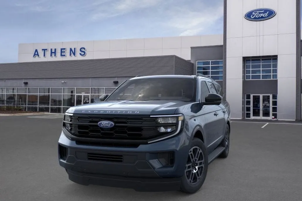 2025 Ford Expedition photo 1