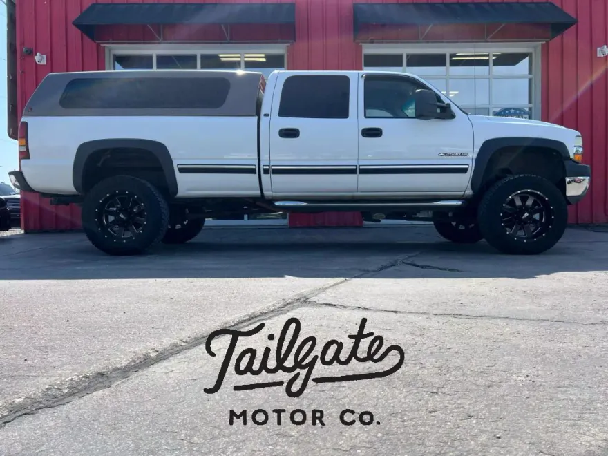 2002 Chevrolet Silverado 2500HD photo 1