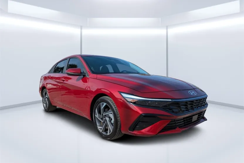 2025 Hyundai Elantra Limited photo 1