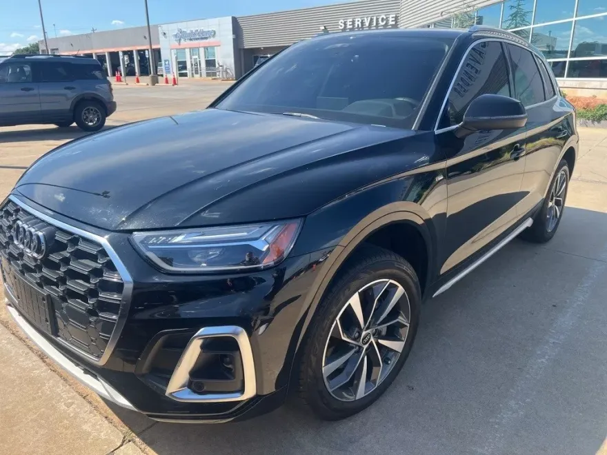 2023 Audi Q5 45 S line Premium Plus photo 1
