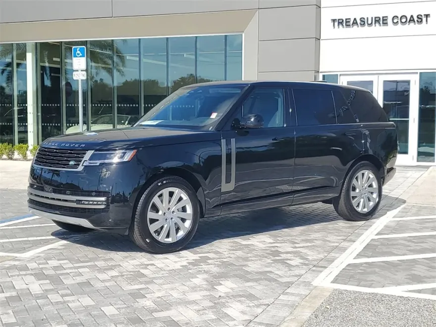 2025 Land Rover Range Rover SE photo 1