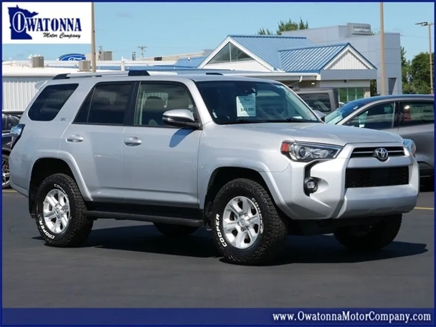 2024 Toyota 4Runner SR5 Premium photo 1