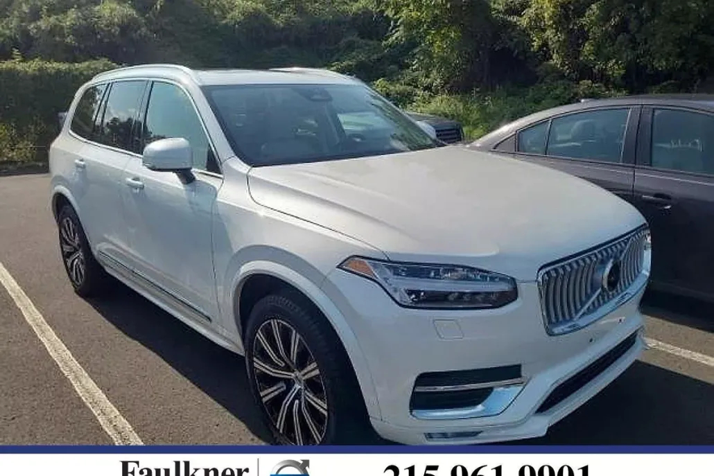 2024 Volvo XC90 B5 AWD Core photo 1