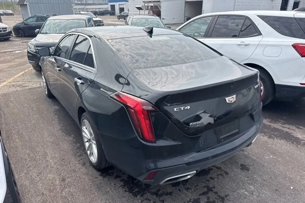 2024 Cadillac CT4 Luxury photo 1