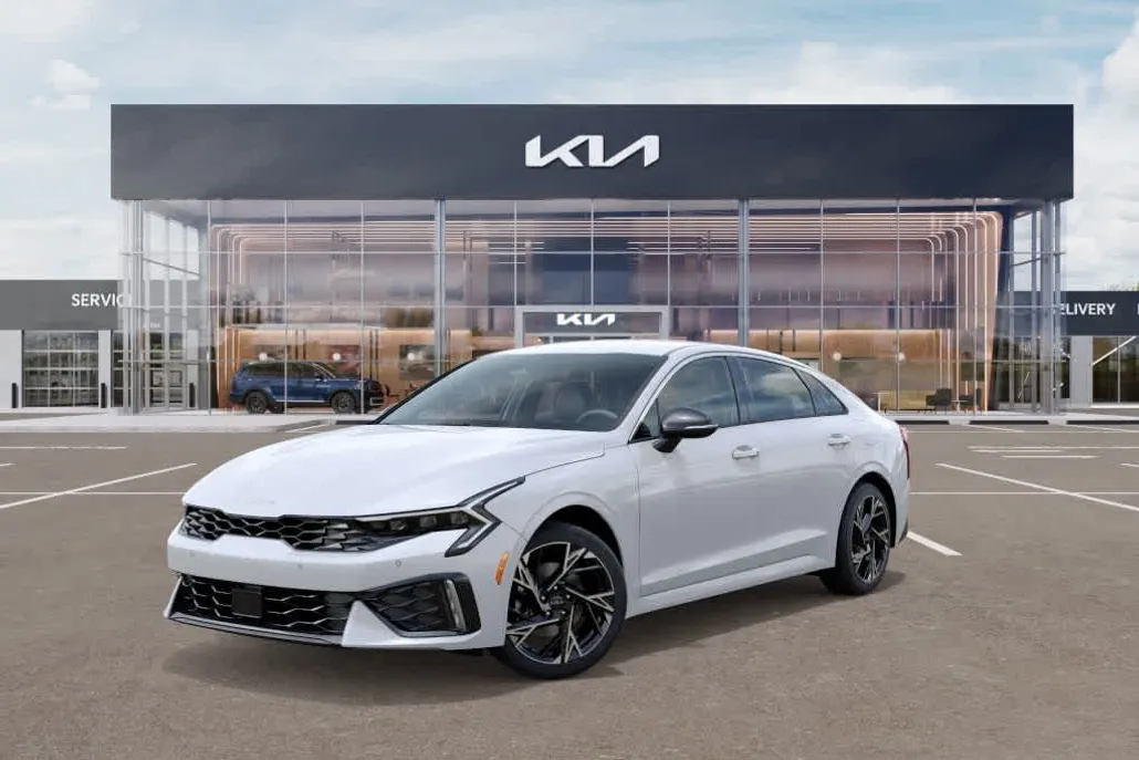 2026 Kia K5 GT-Line photo 1