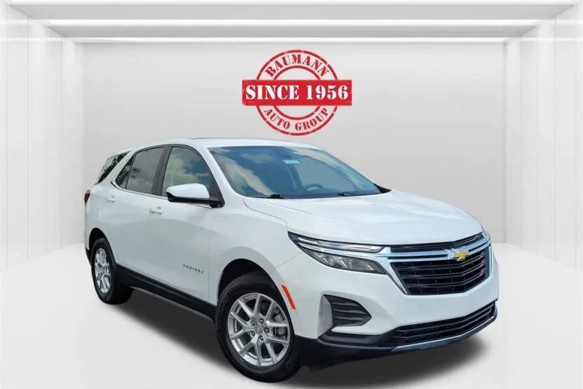 2022 Chevrolet Equinox LT photo 1