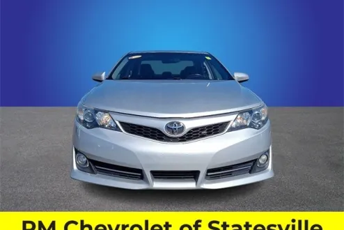 2014 Toyota Camry L photo 2