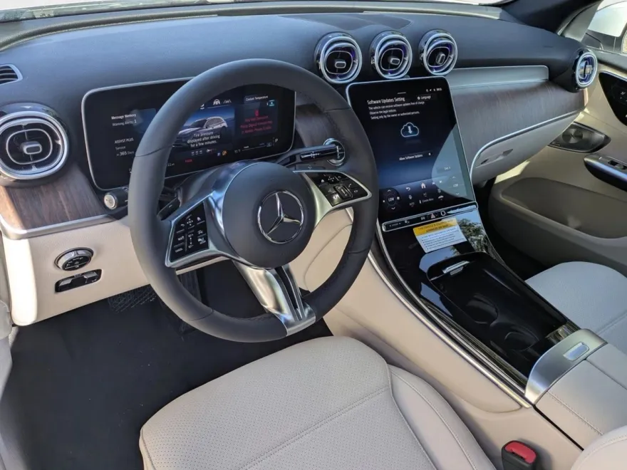 2026 Mercedes Benz GLC 300 photo 1