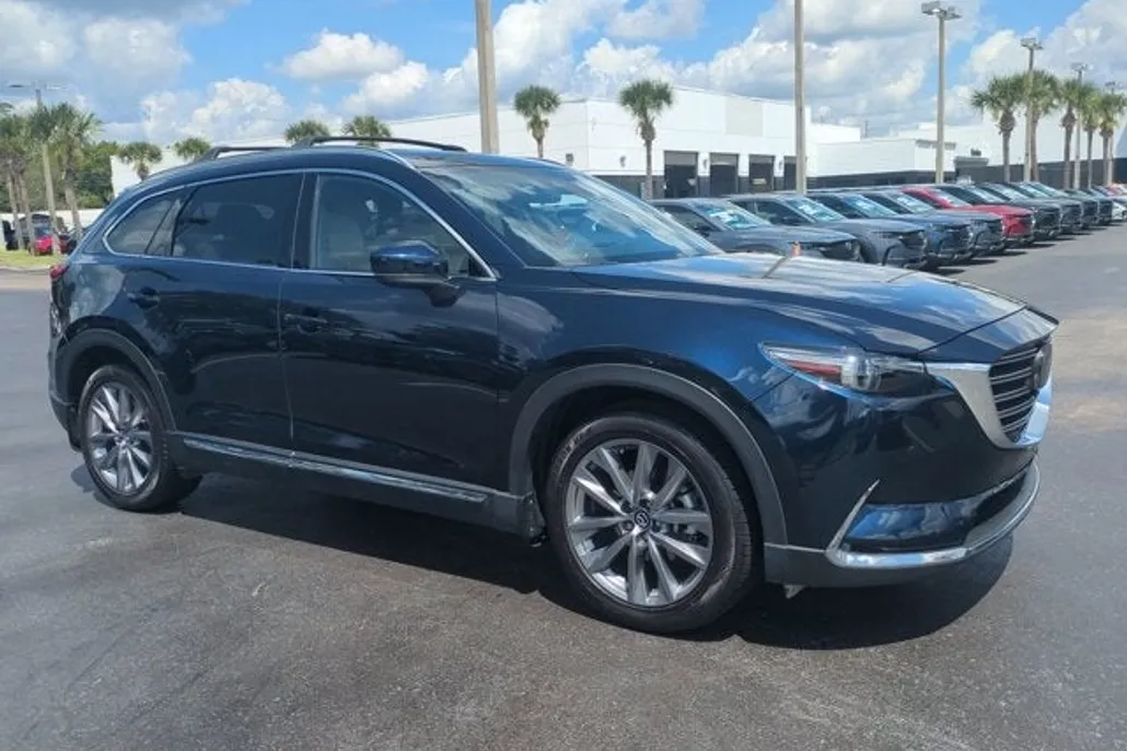 2022 Mazda CX-9 Grand Touring photo 1