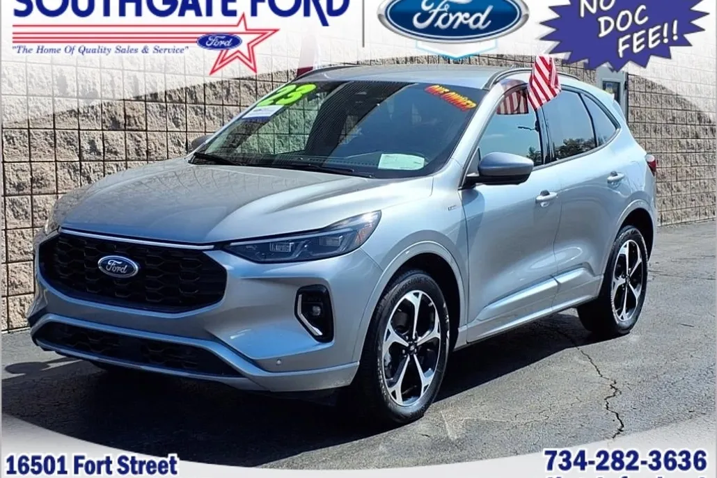 2023 Ford Escape Elite photo 1