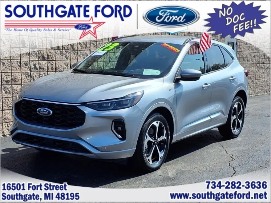 2023 Ford Escape Elite photo 1