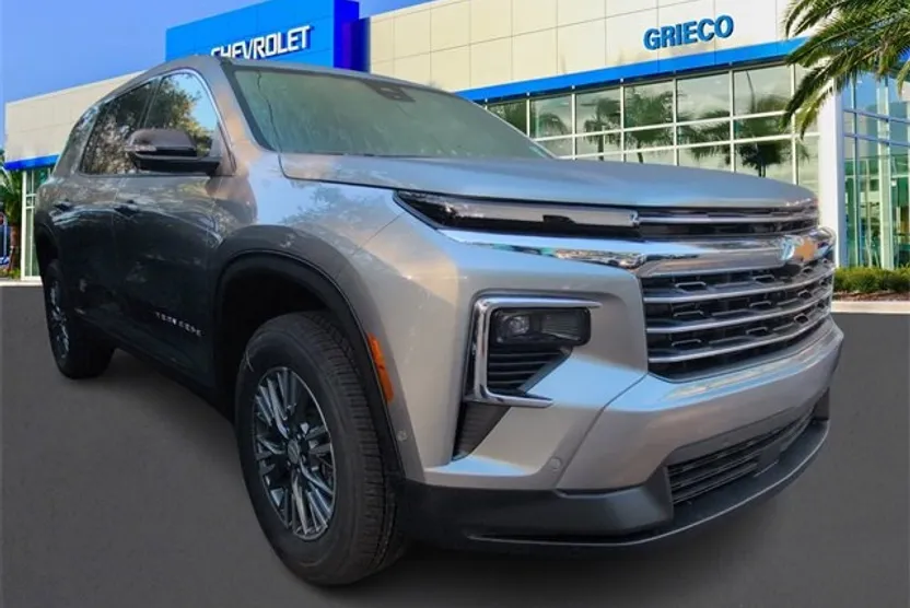 2026 Chevrolet Traverse photo 1