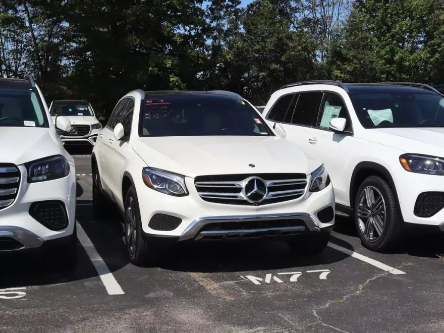 2018 Mercedes Benz GLC 300 photo 1