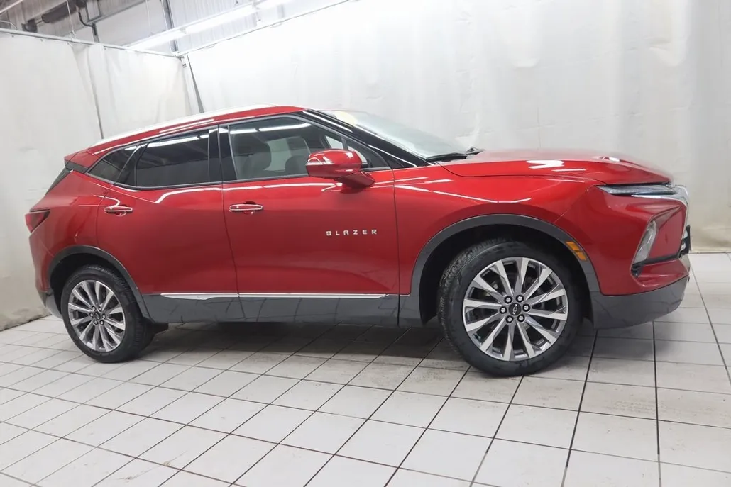 2023 Chevrolet Blazer Premier photo 1