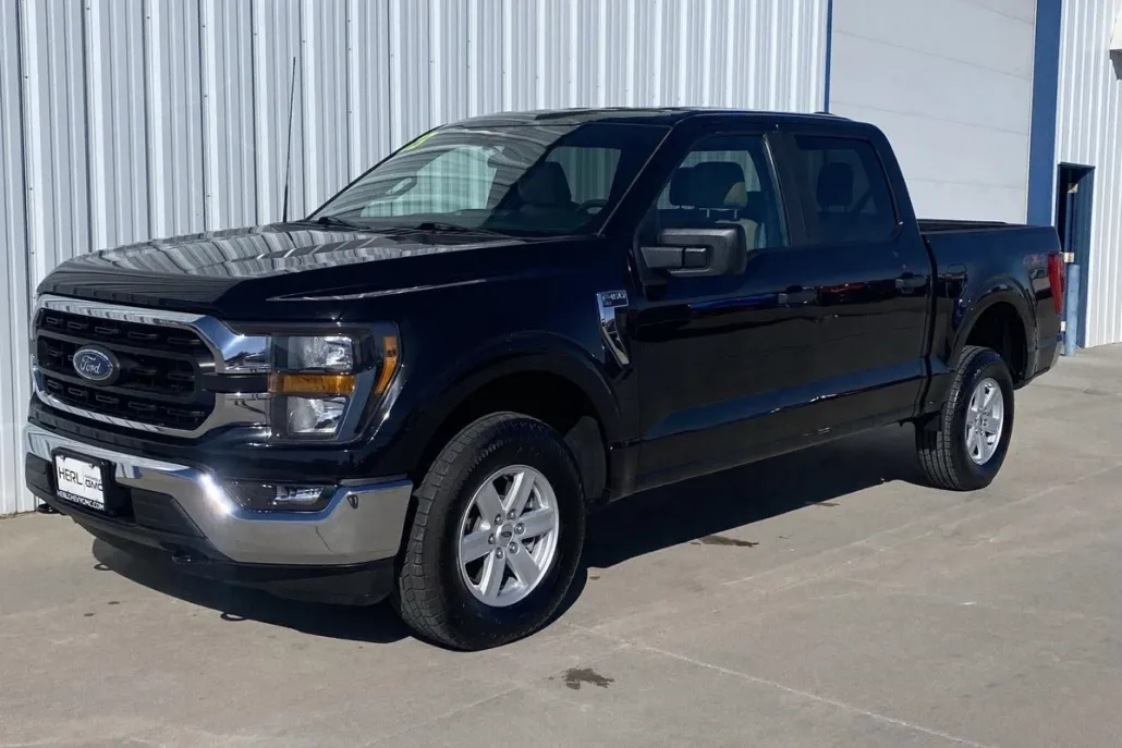 2023 Ford F-150 XL photo 1