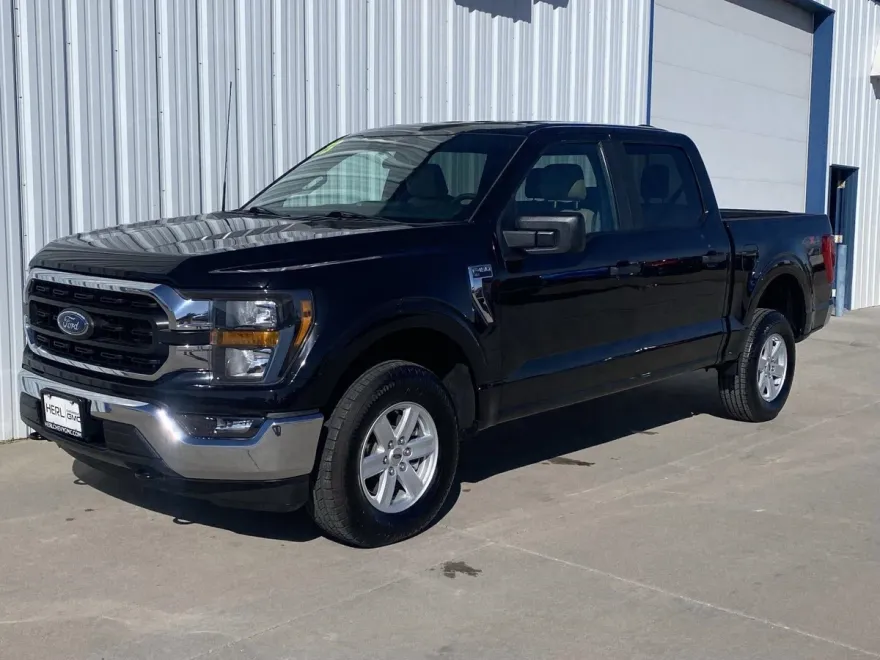 2023 Ford F-150 XL photo 1