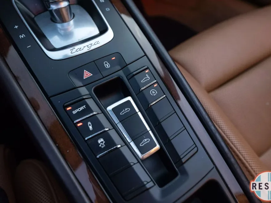2015 Porsche 911 Targa 4S photo 16