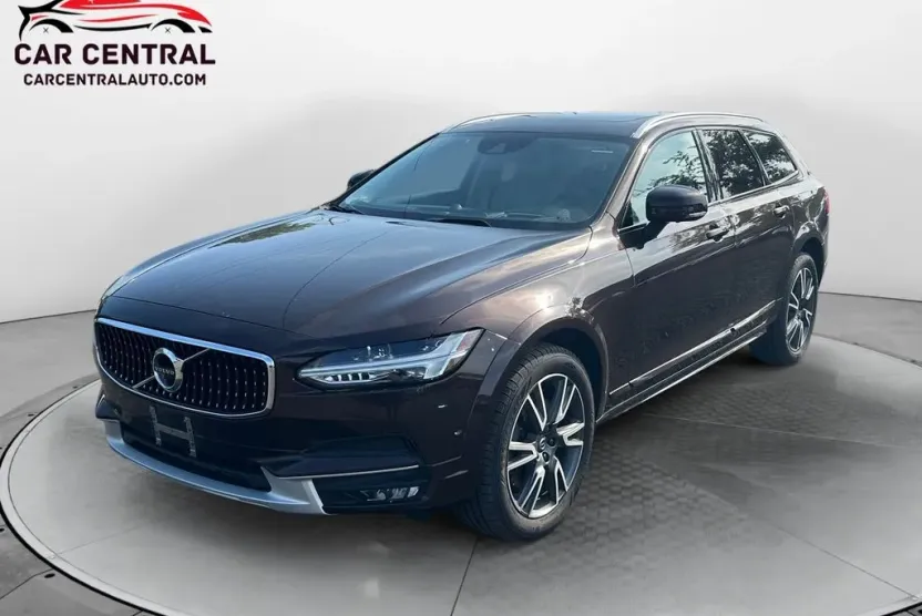 2017 Volvo V90 Cross Country T6 AWD photo 1