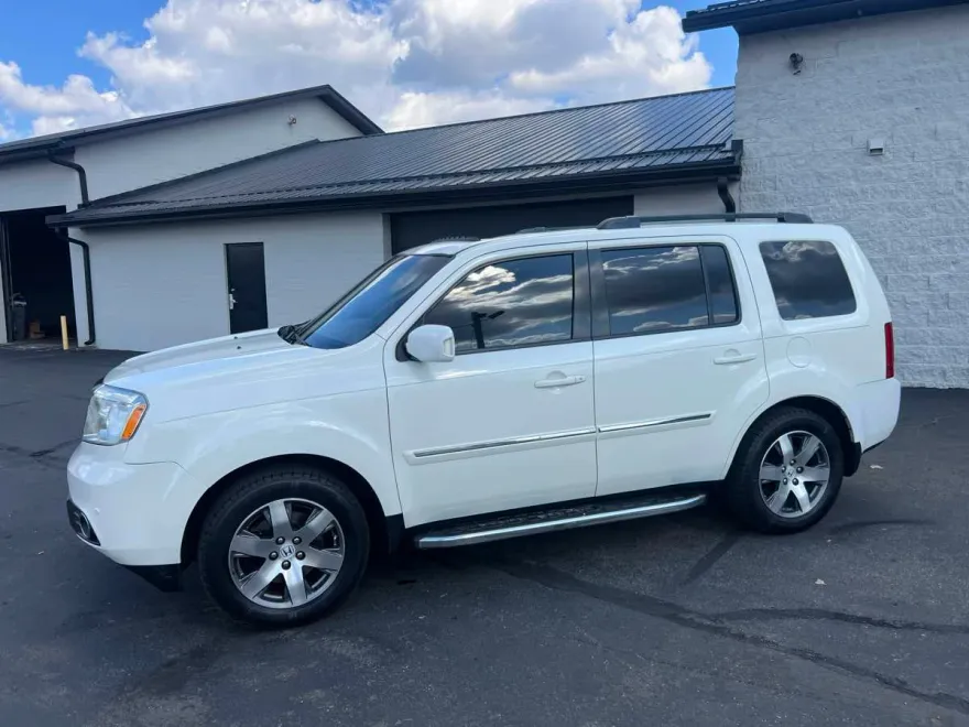 2015 Honda Pilot Touring photo 1