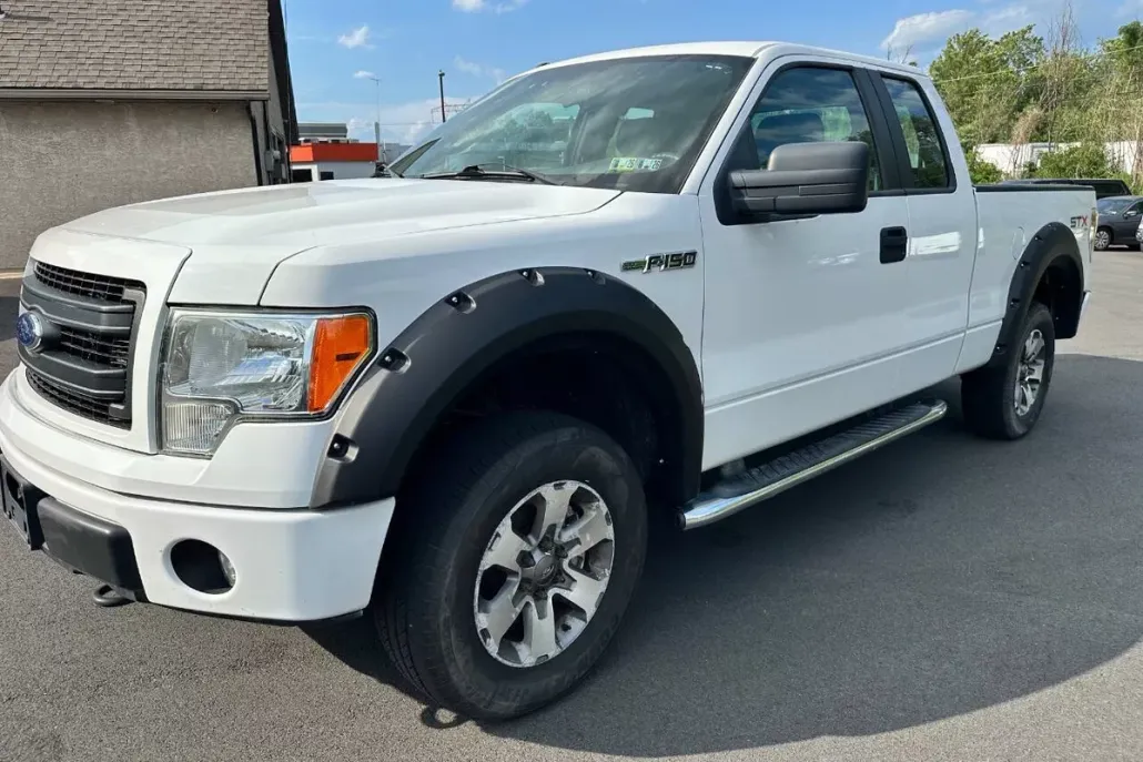 2013 Ford F-150 STX photo 1