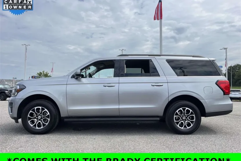 2024 Ford Expedition MAX XLT photo 1