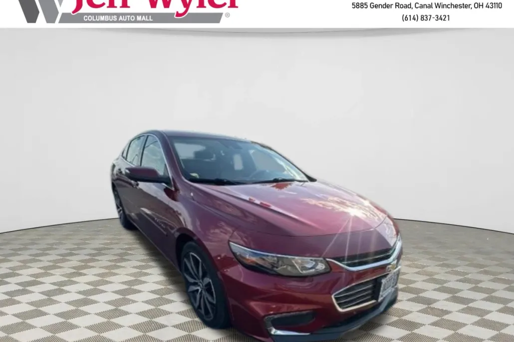 2017 Chevrolet Malibu 1LT photo 1