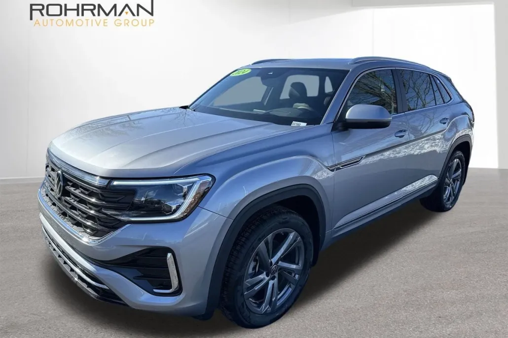 2024 Volkswagen Atlas Cross Sport SEL R-Line photo 1