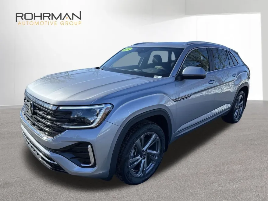 2024 Volkswagen Atlas Cross Sport SEL R-Line photo 1