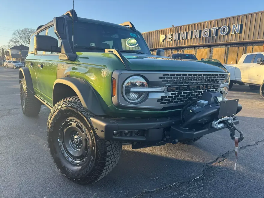 2023 Ford Bronco Everglades photo 1