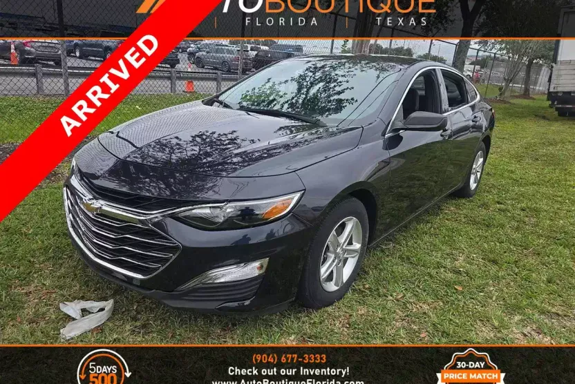 2022 Chevrolet Malibu LS photo 1