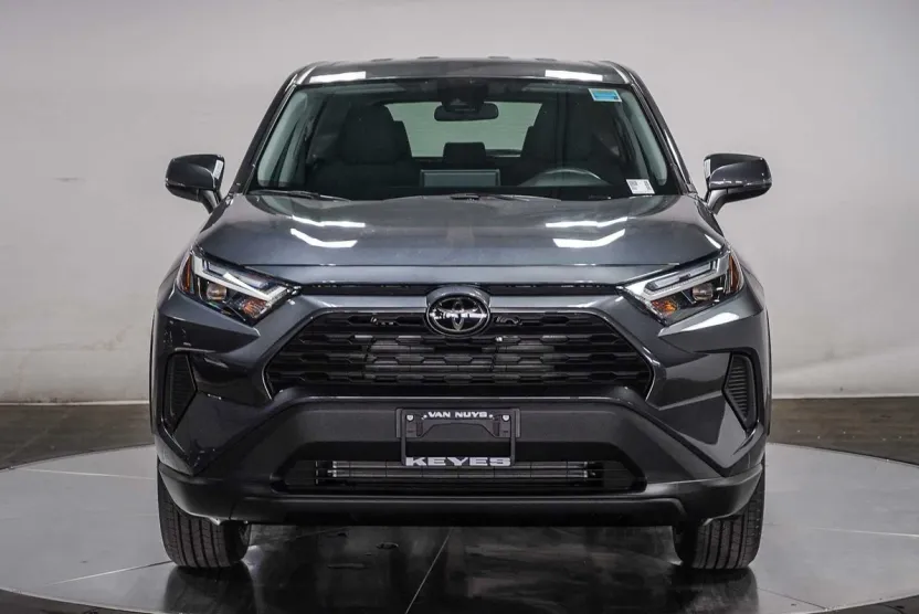 2025 Toyota RAV4 LE photo 1
