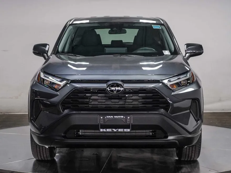 2025 Toyota RAV4 LE photo 1