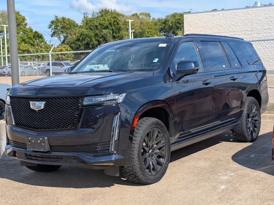 2022 Cadillac Escalade ESV Sport photo 1
