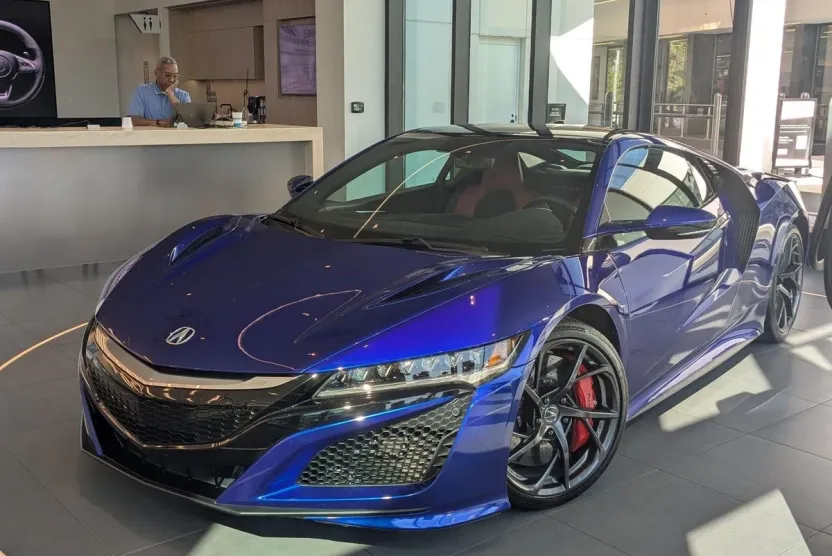 2017 Acura NSX photo 1