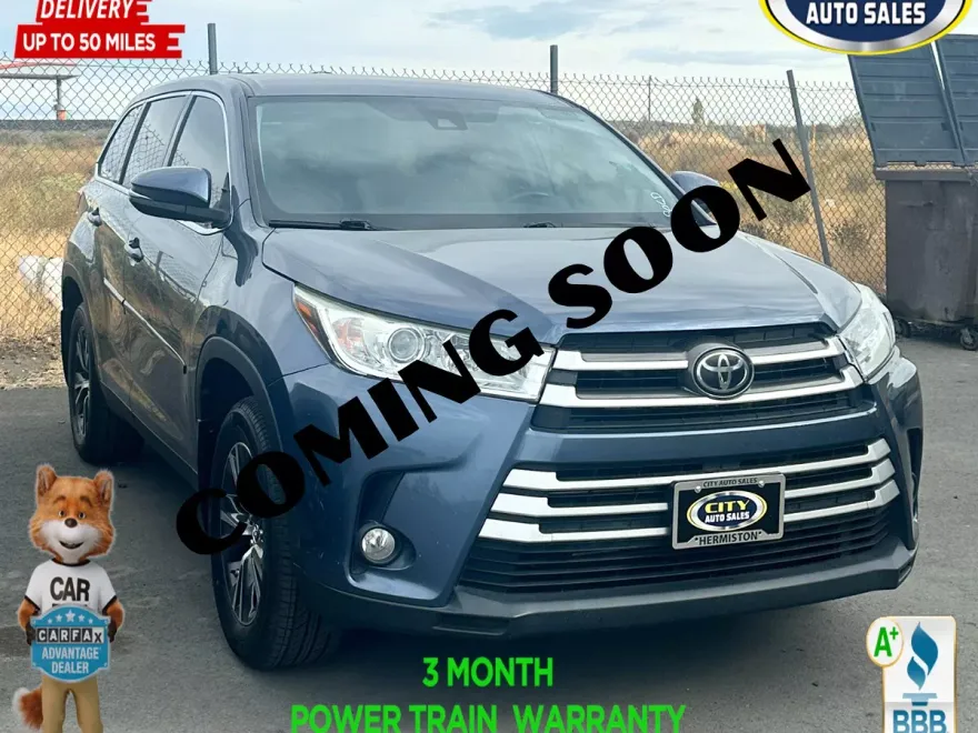 2019 Toyota Highlander LE Plus photo 1