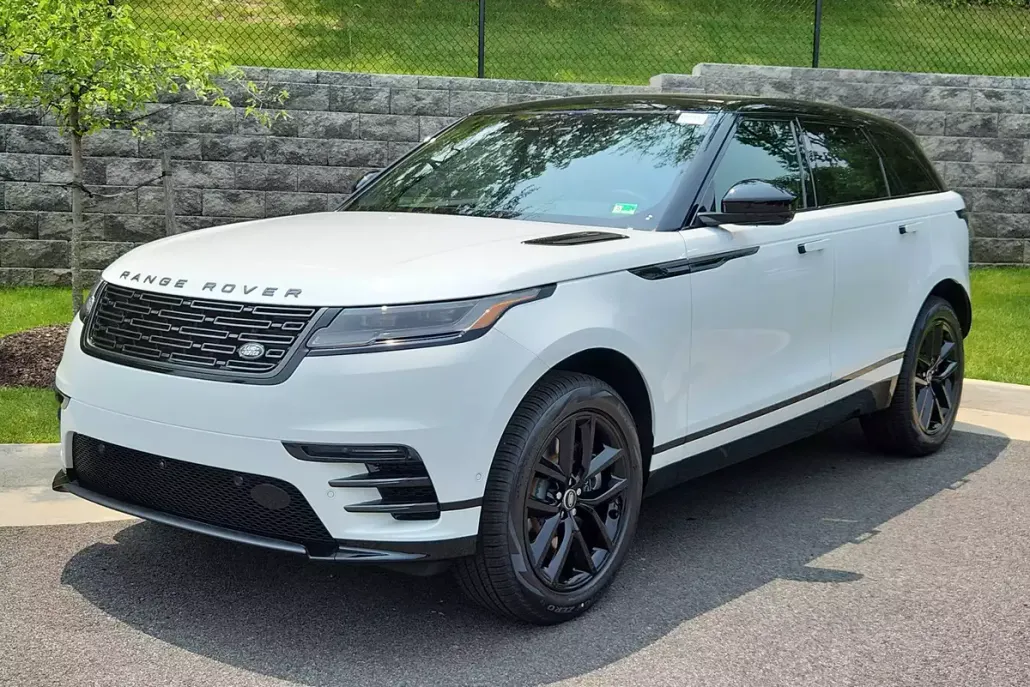2026 Land Rover Range Rover Velar P250 Dynamic SE photo 1