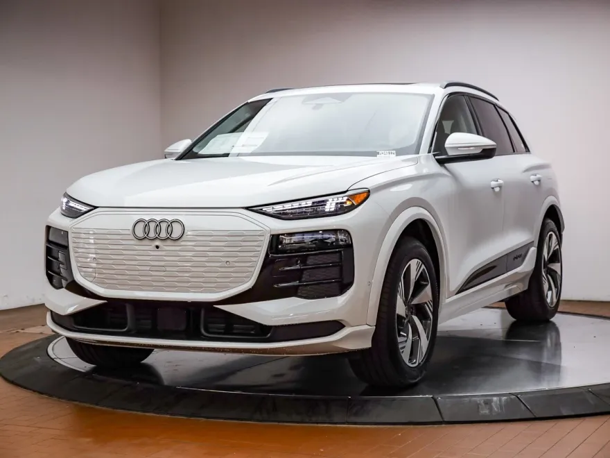 2025 Audi Q6 E-tron Premium Plus photo 1