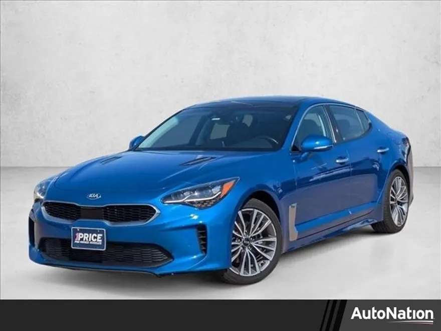 2019 Kia Stinger Premium photo 1