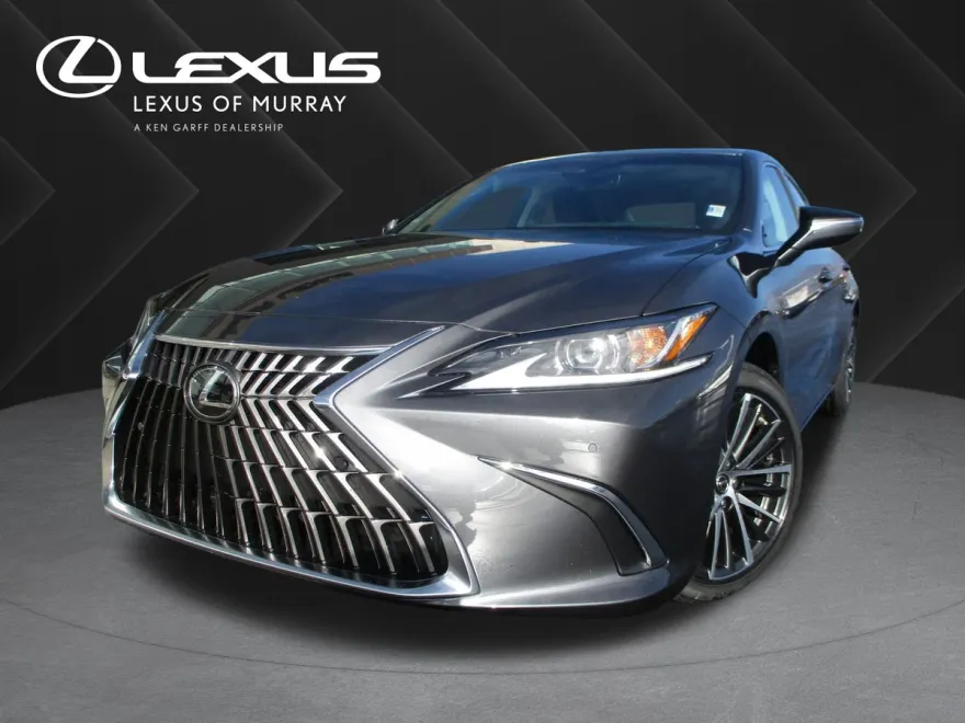 2025 Lexus ES 300h photo 1